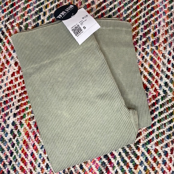 FOREVER 21: Corduroy textured leggings - Picture 4 of 4